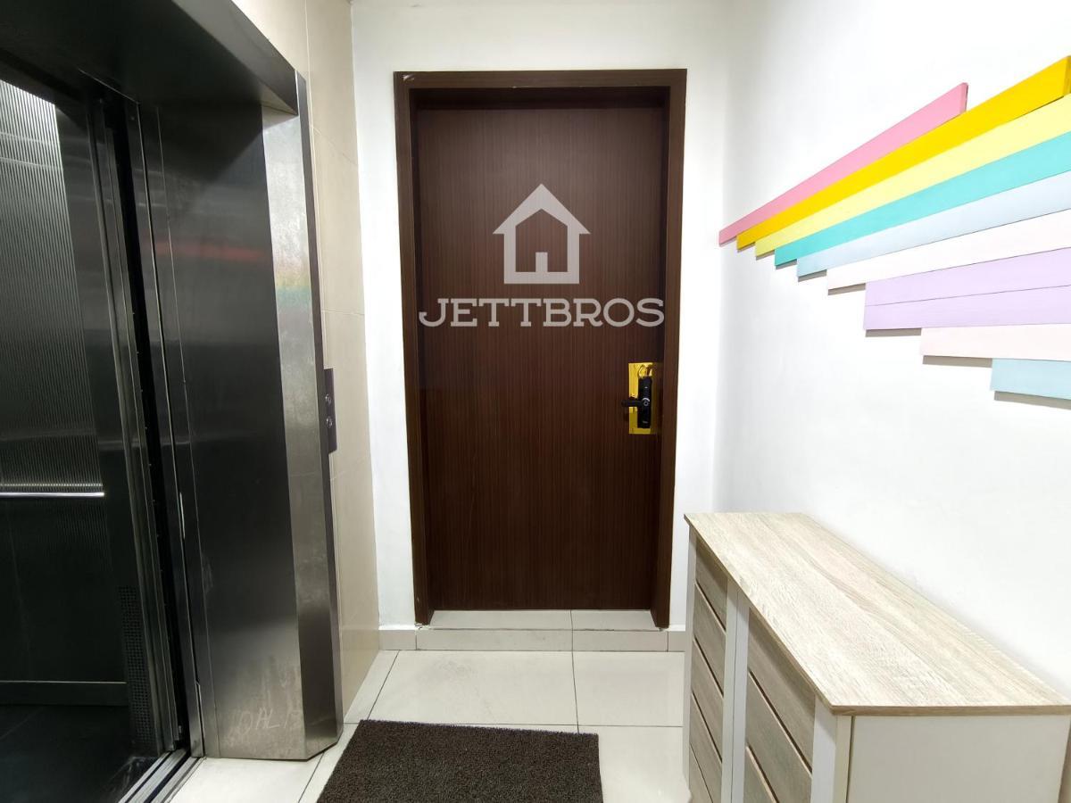 דירות Ksl D'Esplanade By Jettbros ג'והור בהרו מראה חיצוני תמונה