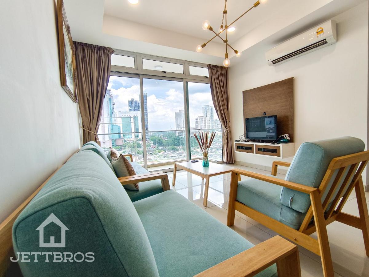 דירות Ksl D'Esplanade By Jettbros ג'והור בהרו מראה חיצוני תמונה